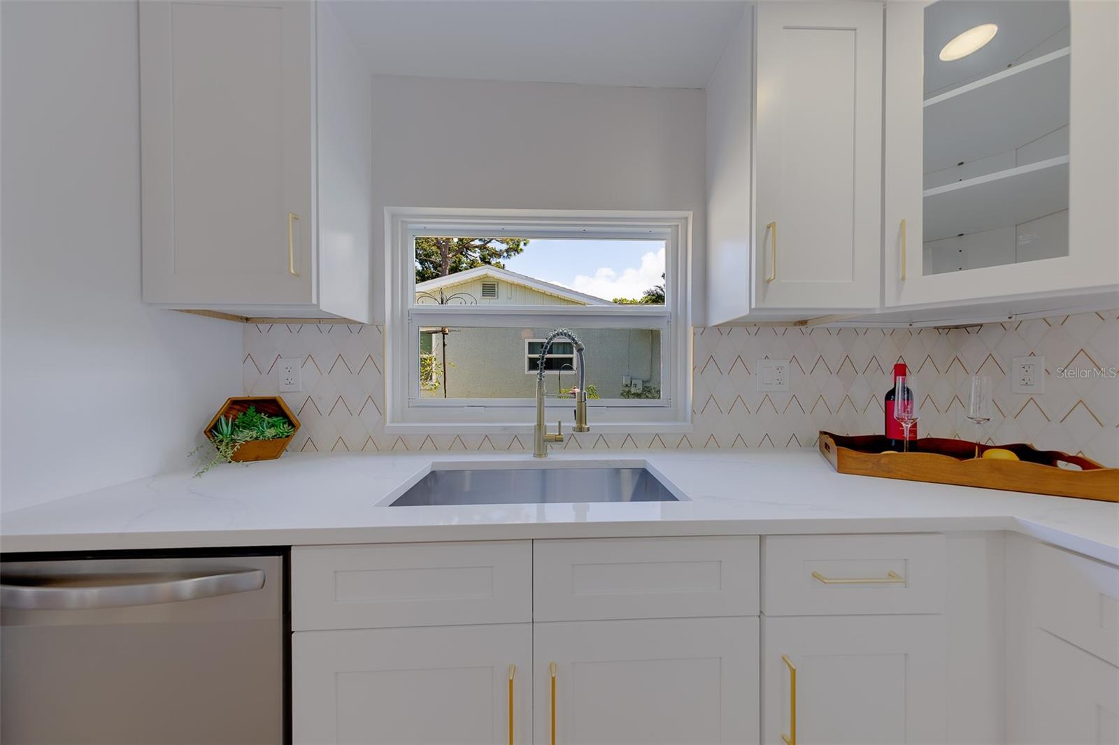 7149 CHANNELSIDE LN N — photo 16