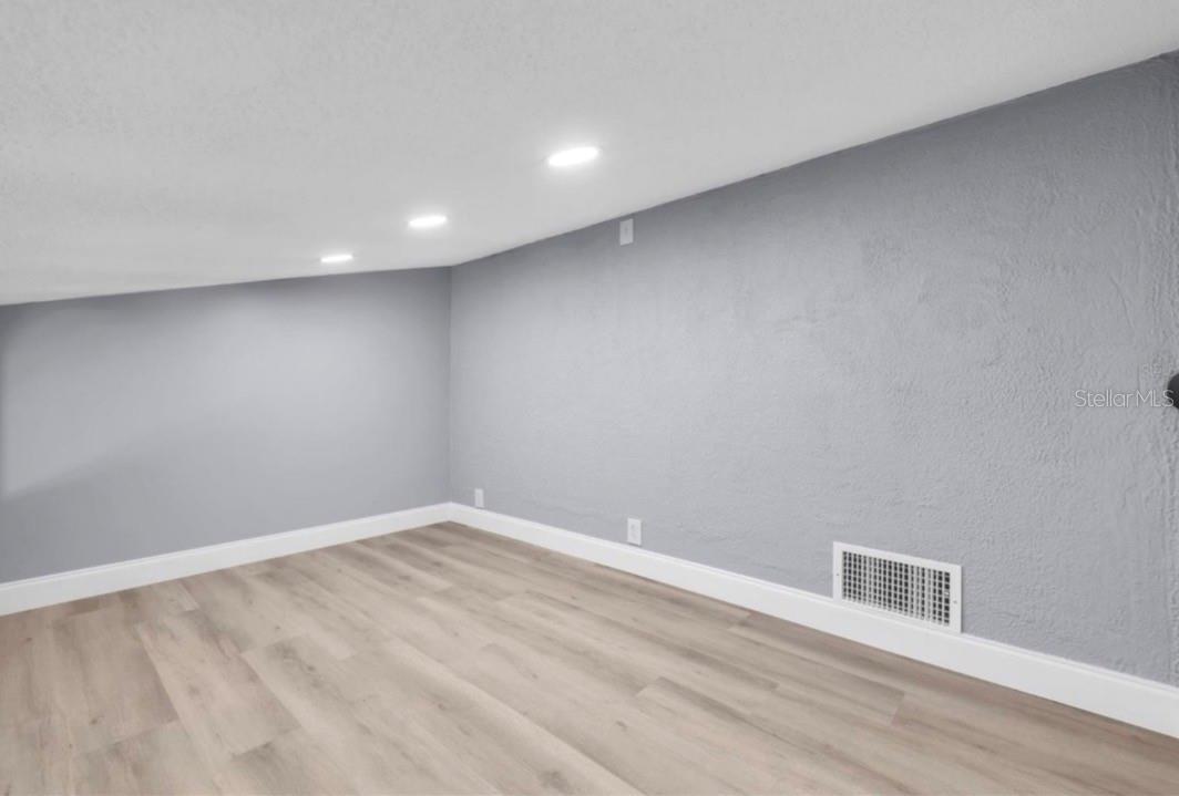 2209 BELLEAIR RD #C13 — photo 23