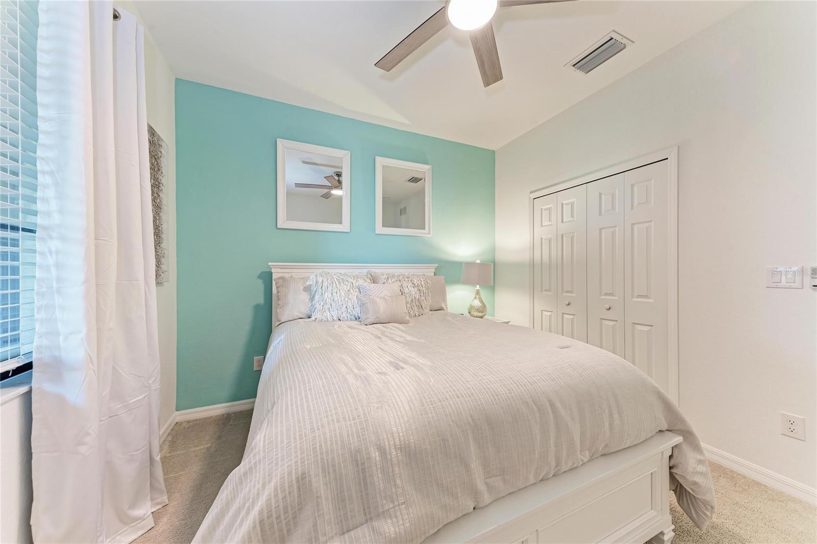 18114 GAWTHROP DR #404 — photo 32