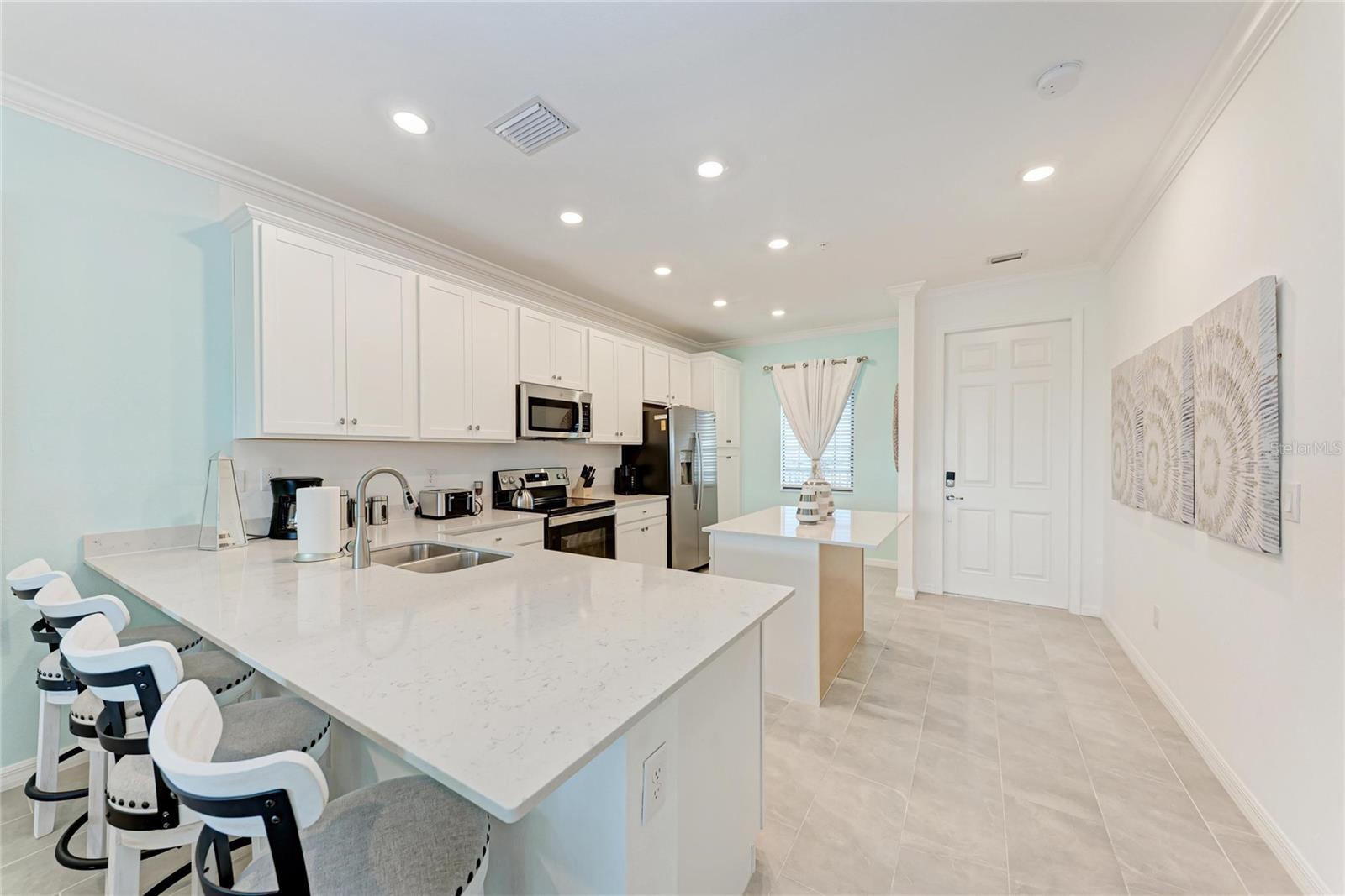 18114 GAWTHROP DR #404 — photo 15