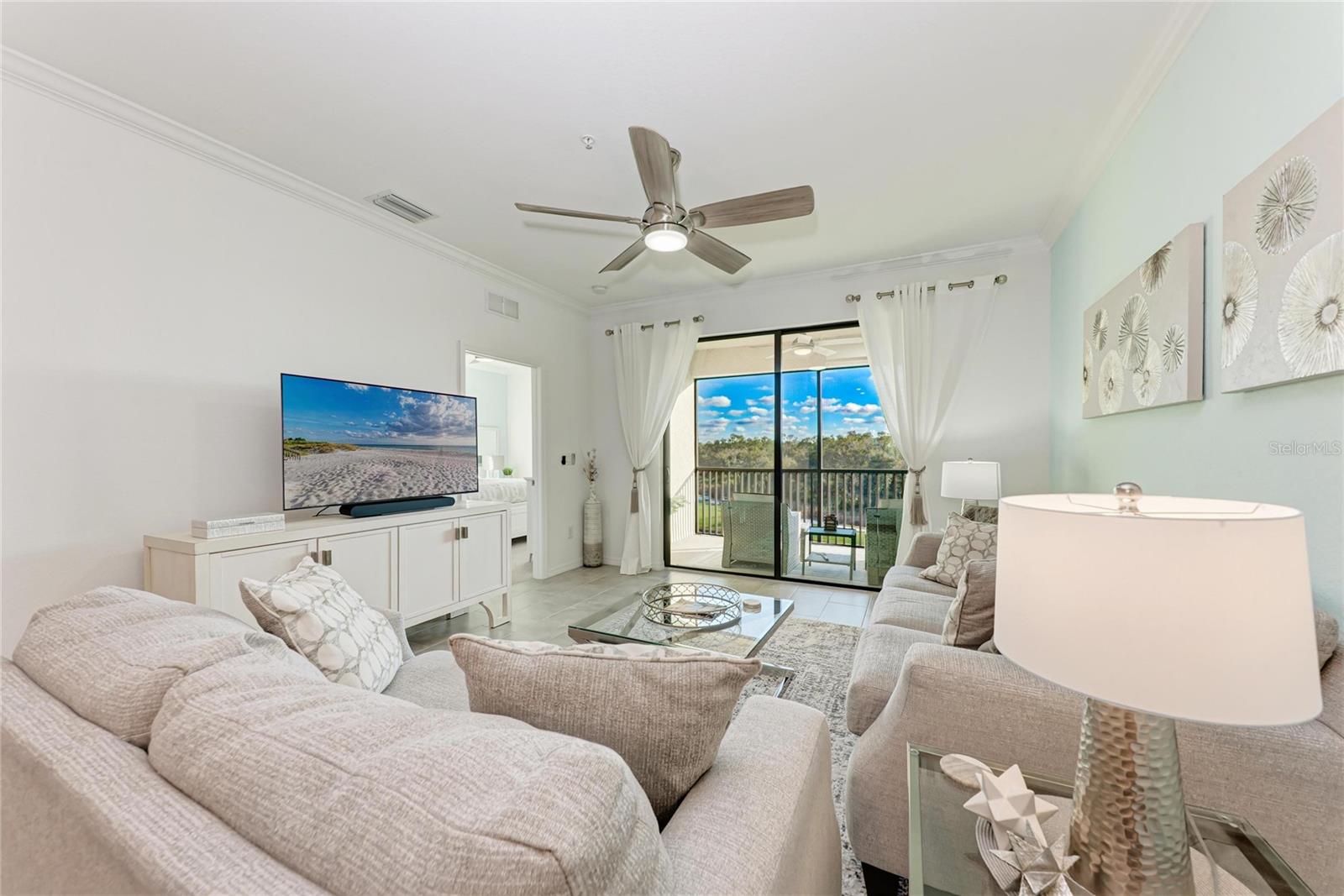18114 GAWTHROP DR #404 — photo 11