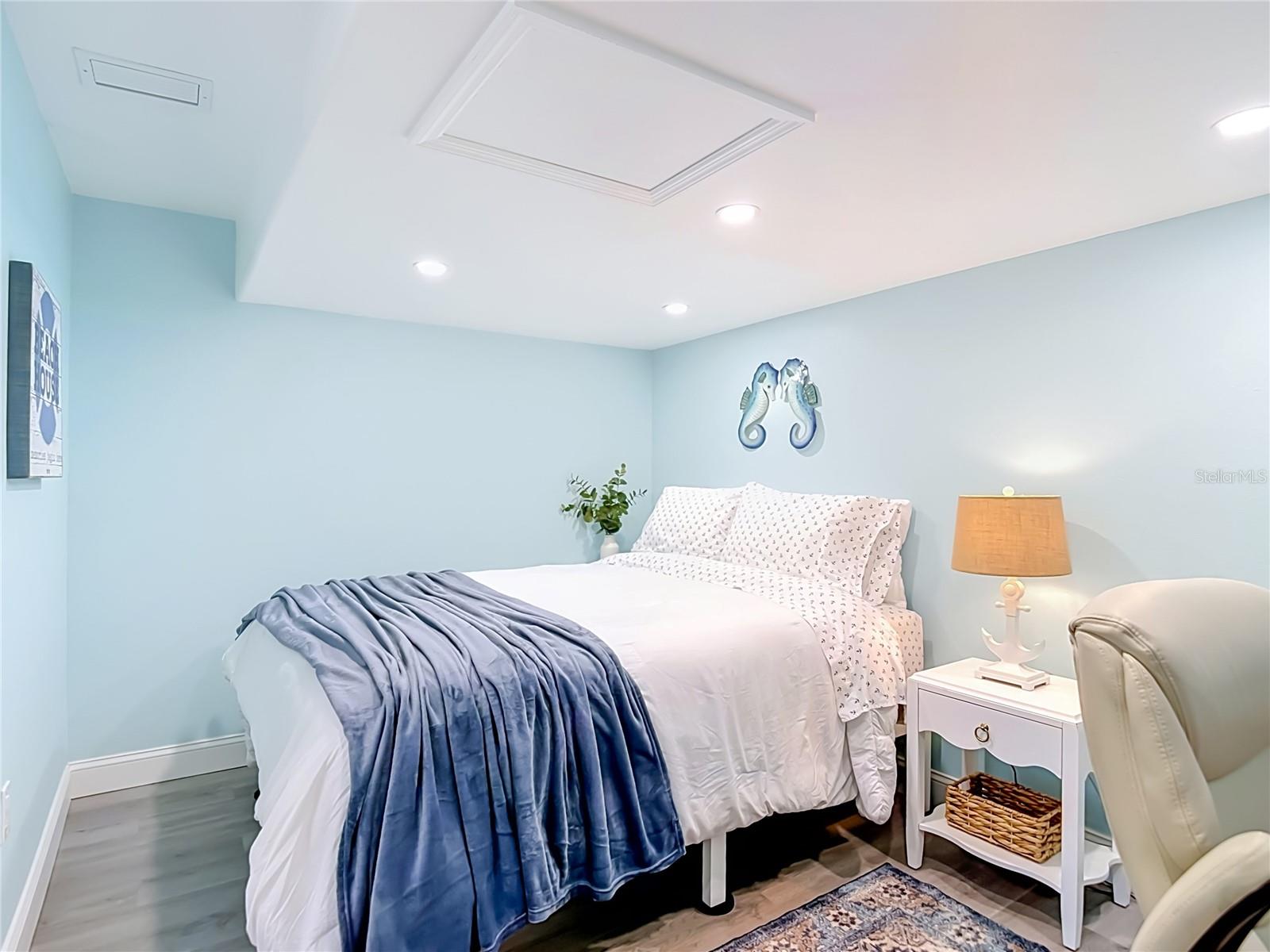 4951 FORECASTLE DR — photo 39
