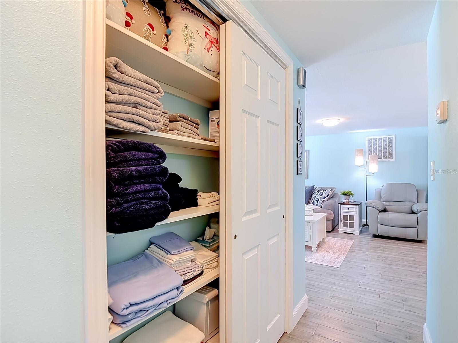 4951 FORECASTLE DR — photo 53