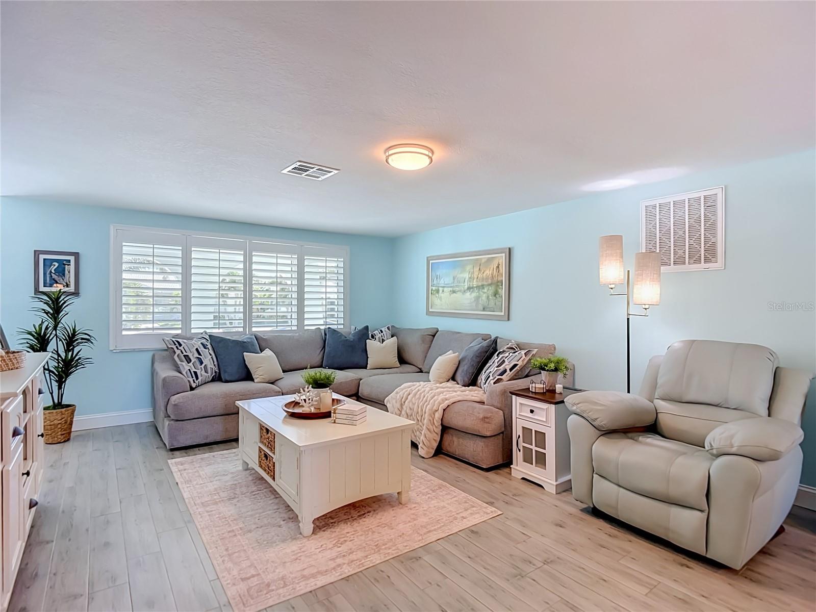 4951 FORECASTLE DR — photo 17