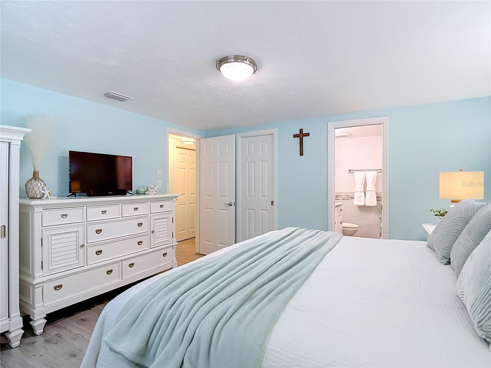 4951 FORECASTLE DR — photo 42