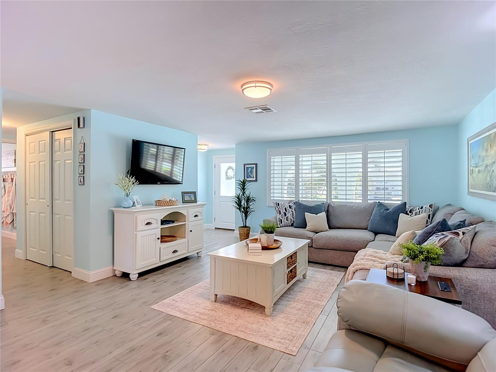 4951 FORECASTLE DR — photo 18