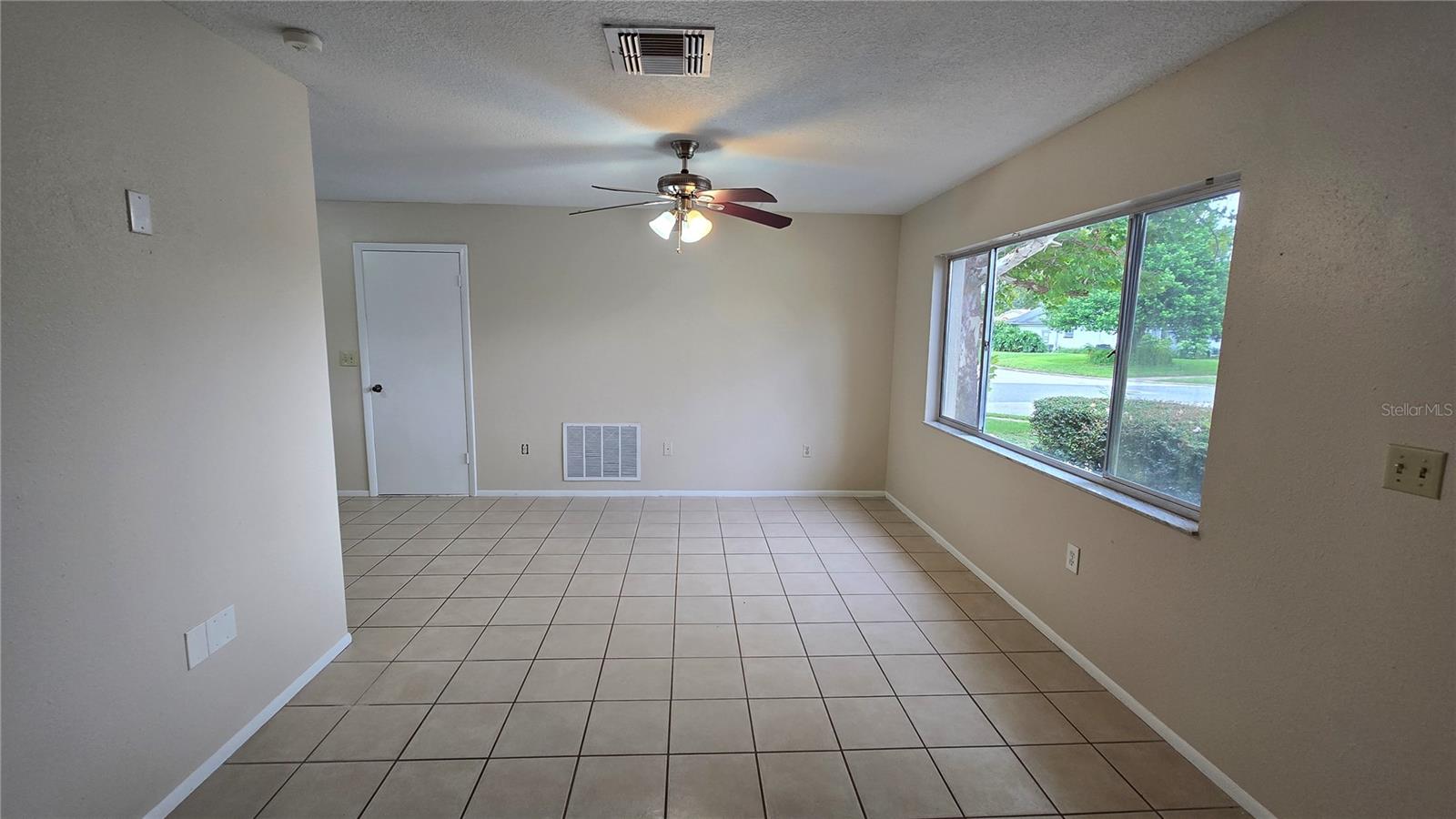12817 WOODBINE DR — photo 2