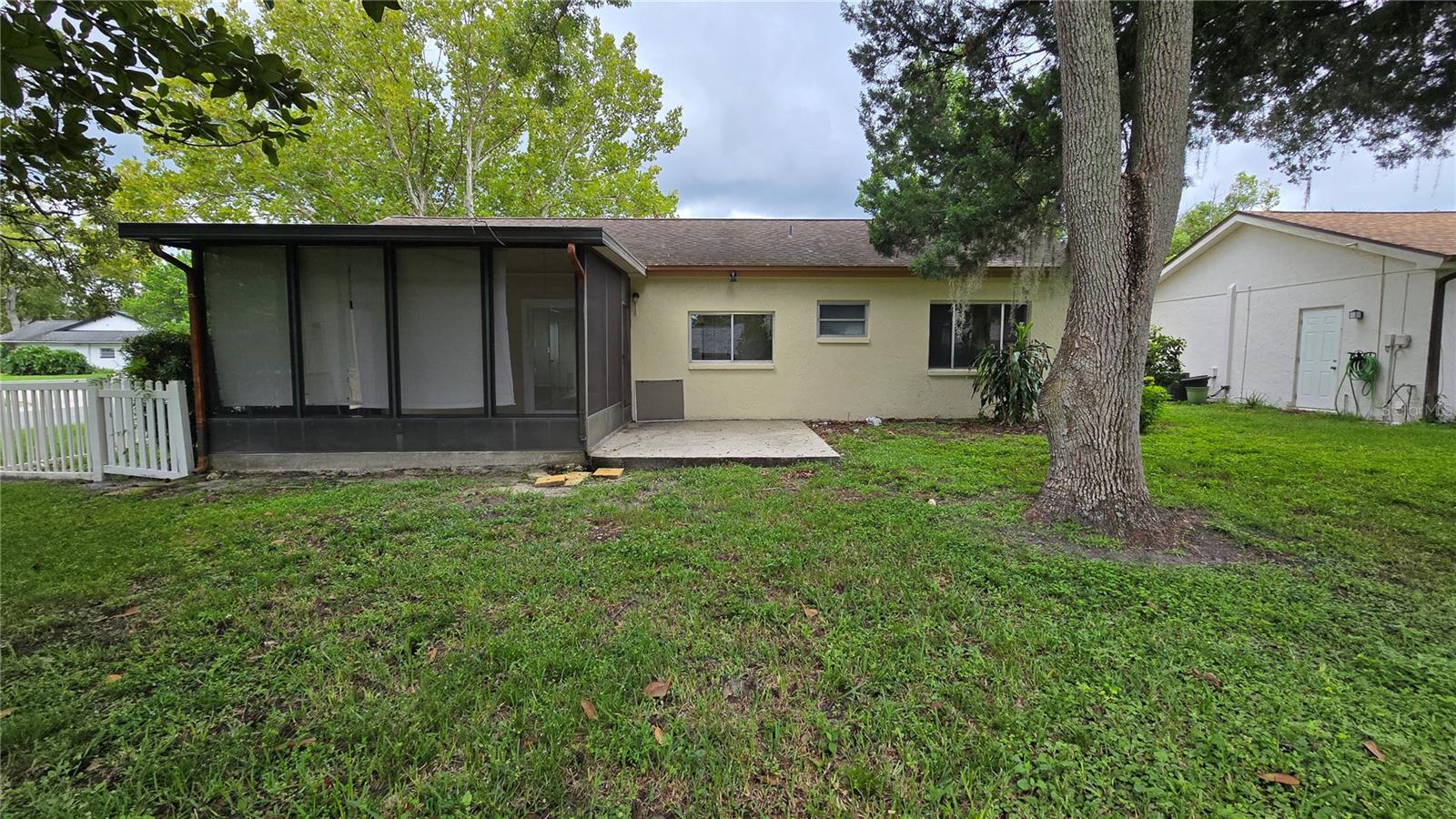 12817 WOODBINE DR — photo 22