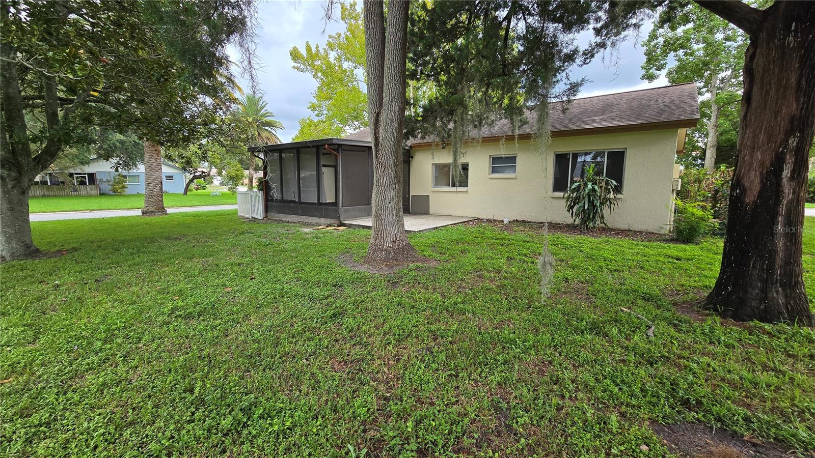 12817 WOODBINE DR — photo 21
