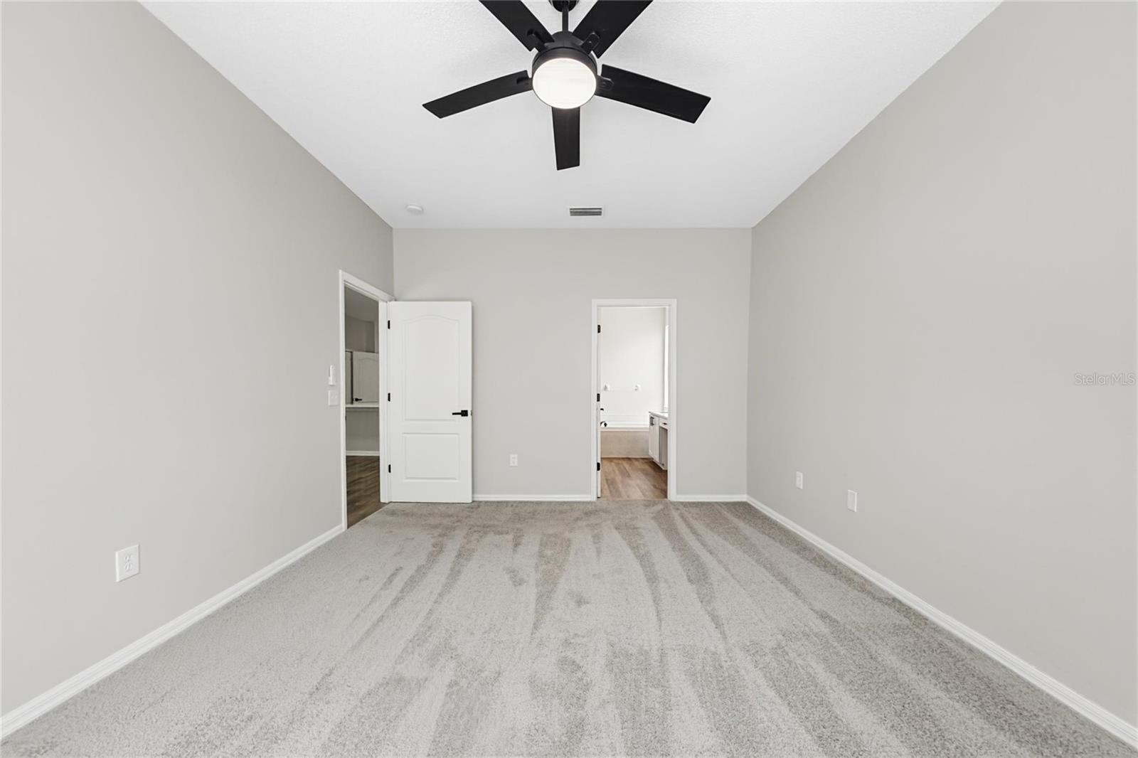 Home in NEW PORT RICHEY — photo 8