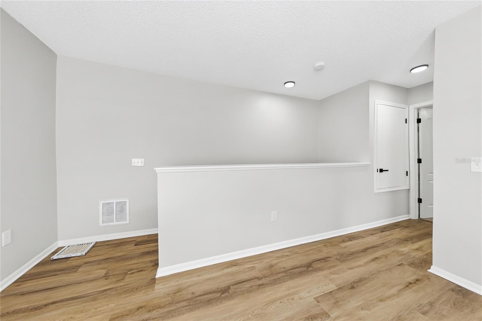 Home in NEW PORT RICHEY — photo 20