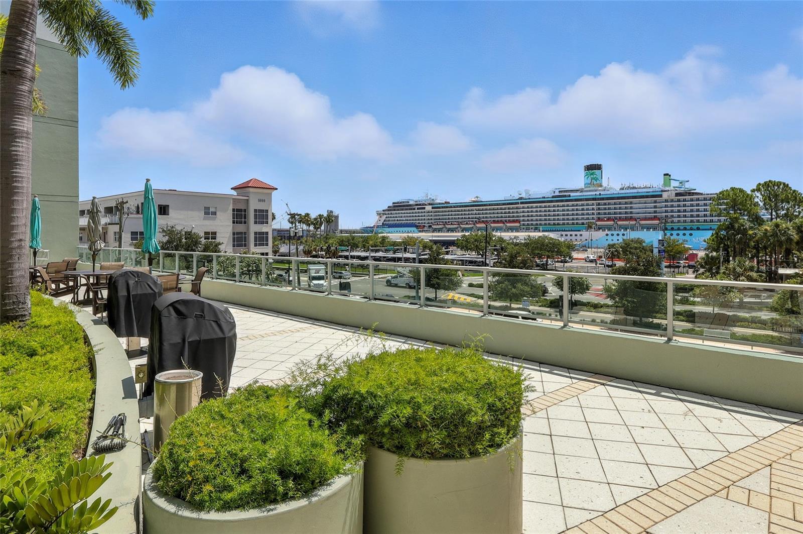 912 CHANNELSIDE DR #2307 — photo 31