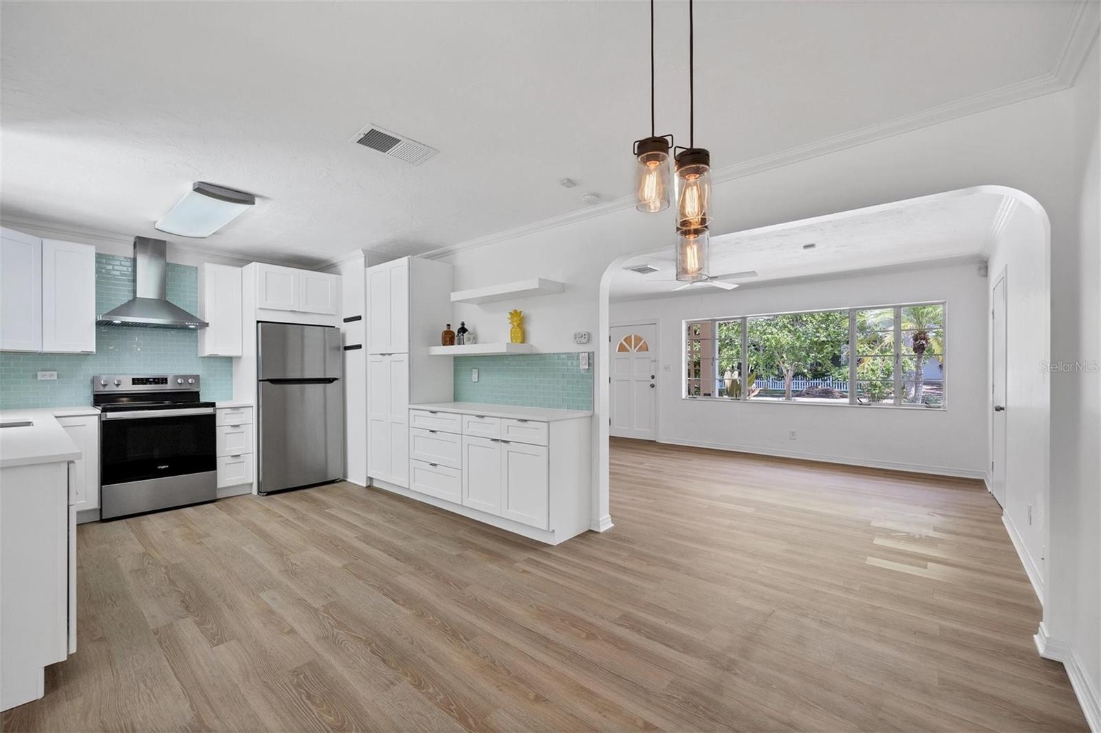 1856 ORCHID ST — photo 13