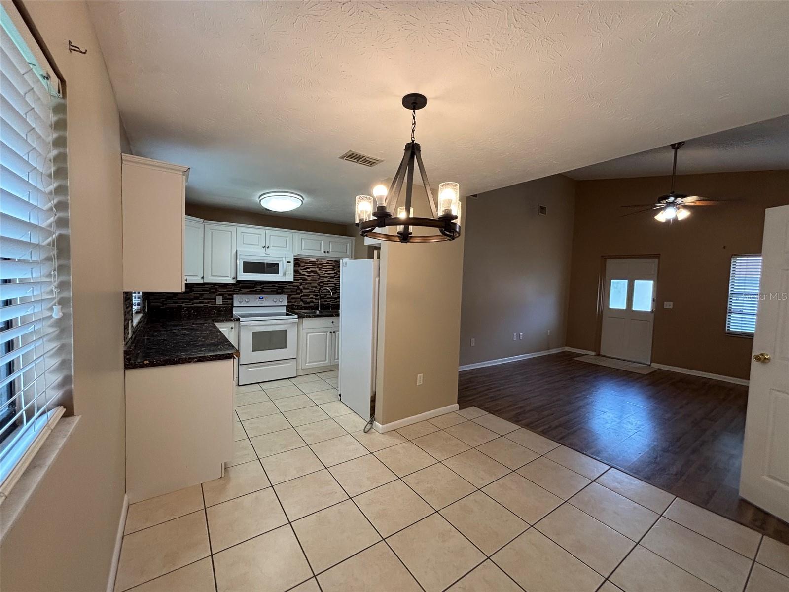 21334 COAKLEY — photo 11