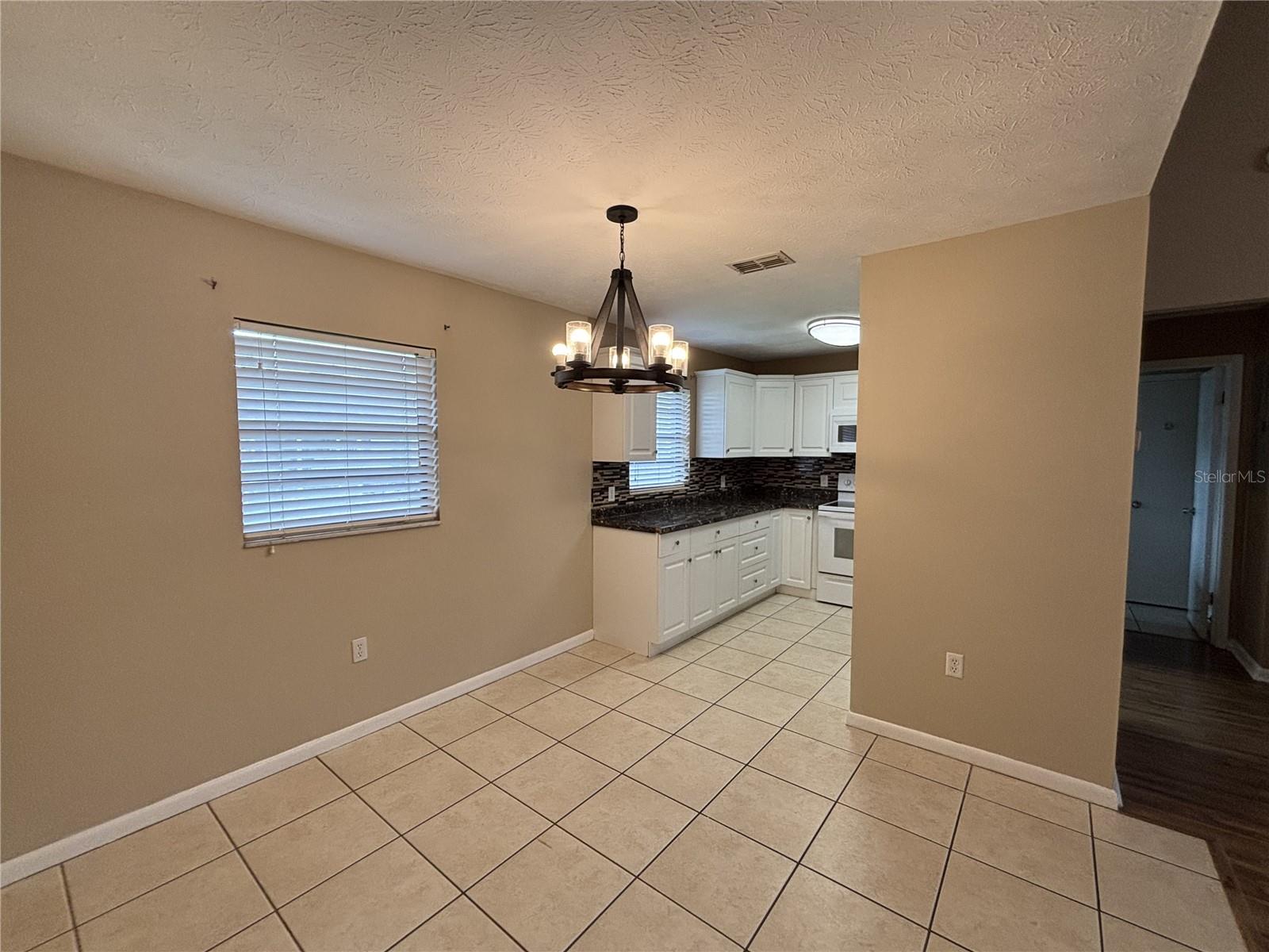 21334 COAKLEY — photo 7