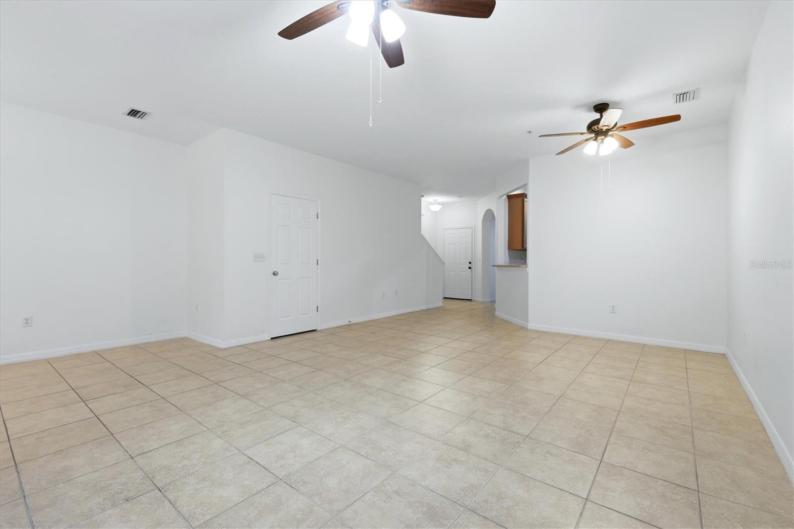 3639 PARKRIDGE CIR #10-102 — photo 11