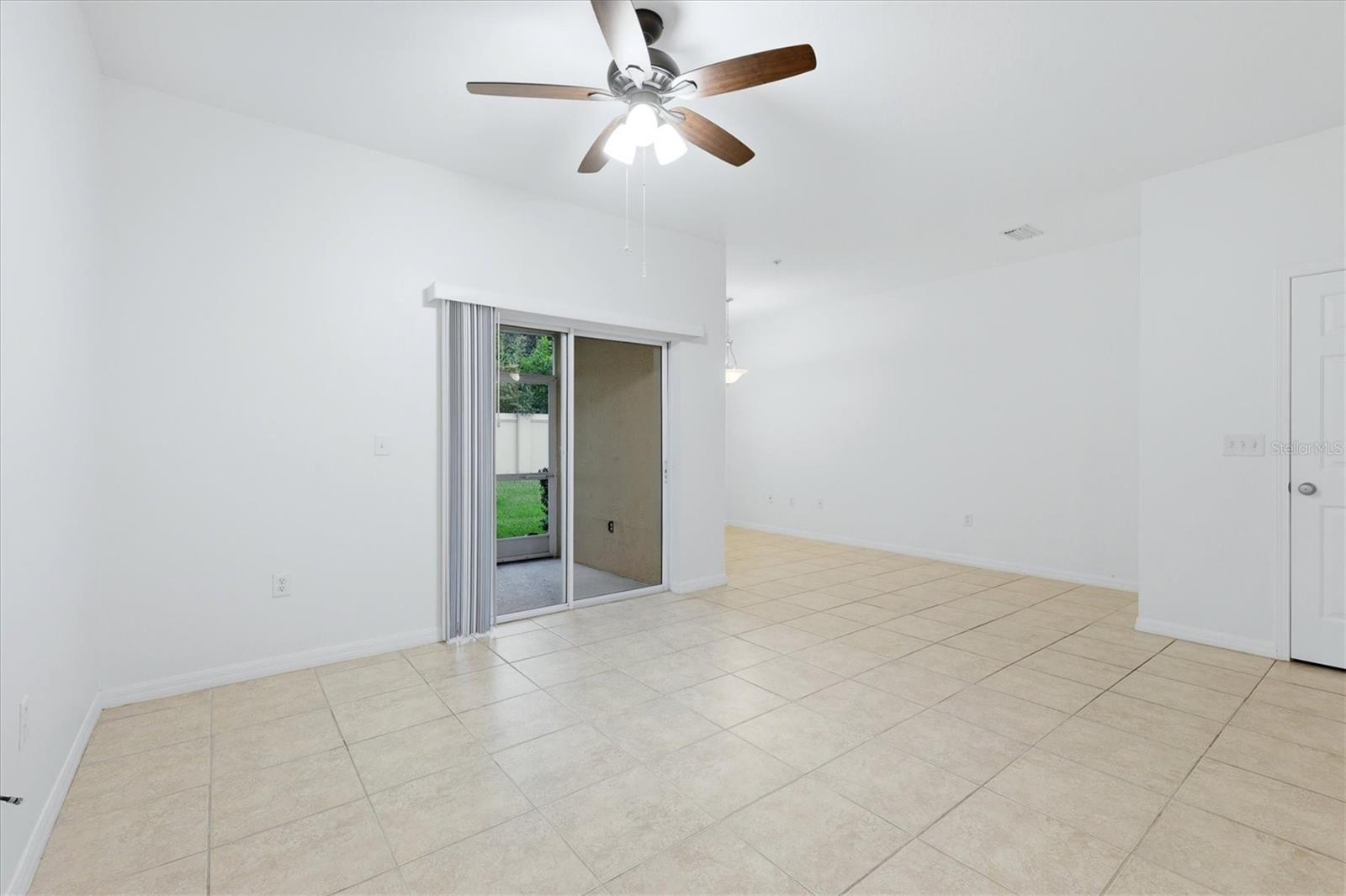 3639 PARKRIDGE CIR #10-102 — photo 9
