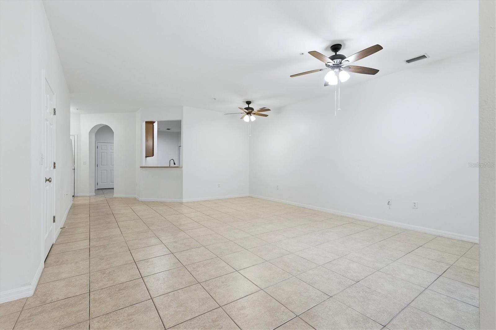 3639 PARKRIDGE CIR #10-102 — photo 10