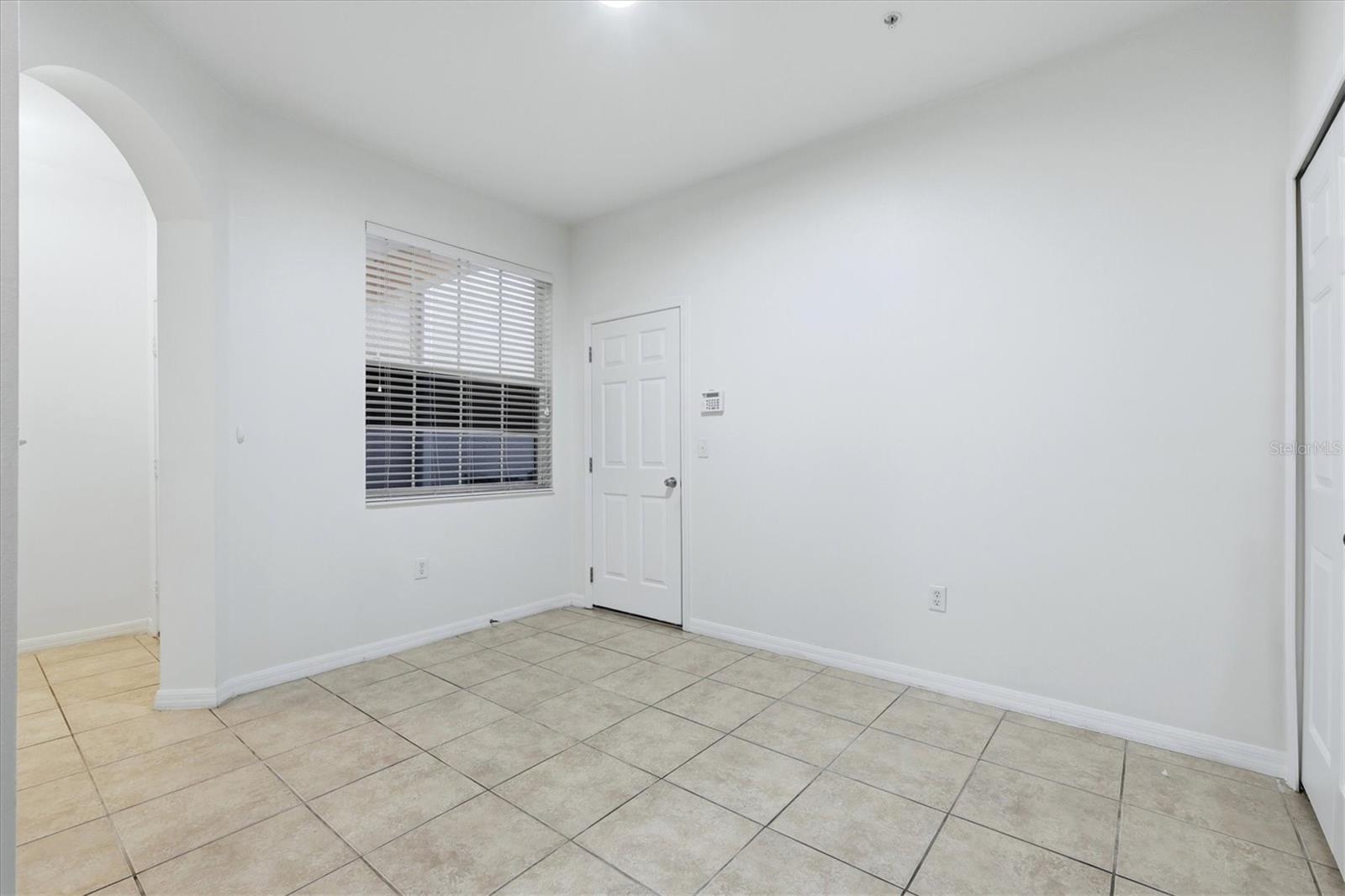 3639 PARKRIDGE CIR #10-102 — photo 26