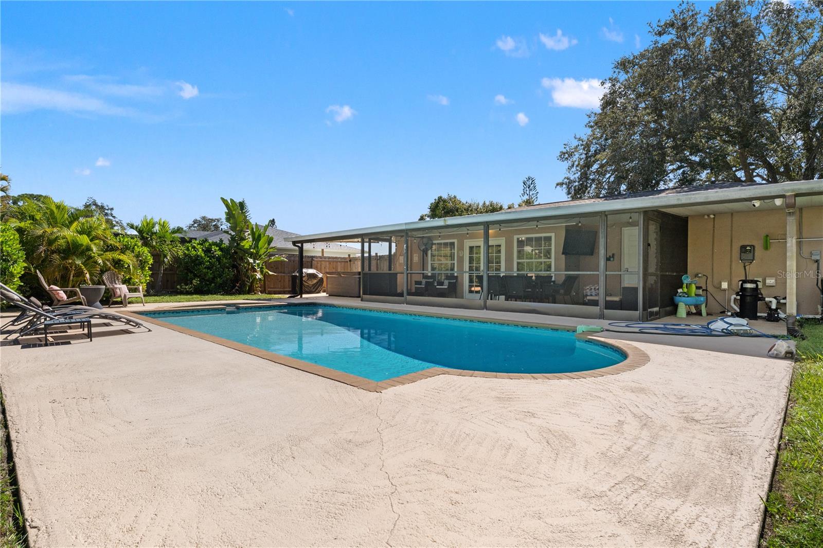 5363 FOXWOOD DR — photo 31