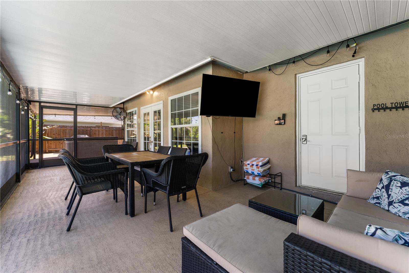 5363 FOXWOOD DR — photo 27