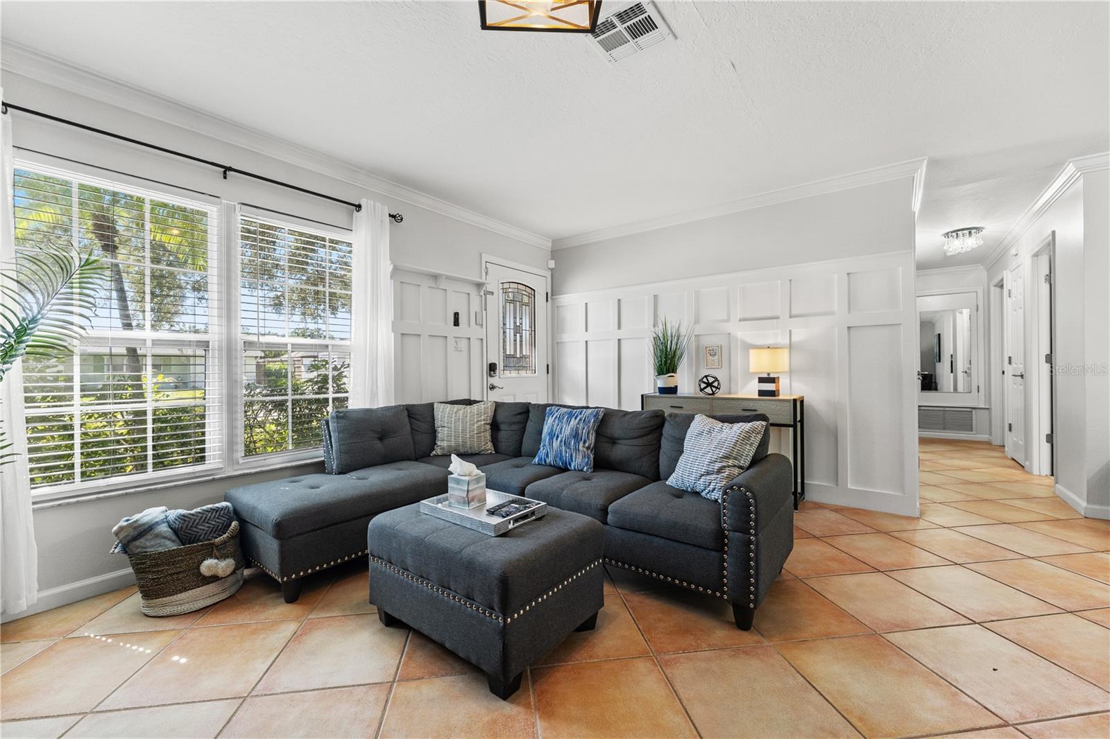5363 FOXWOOD DR — photo 6