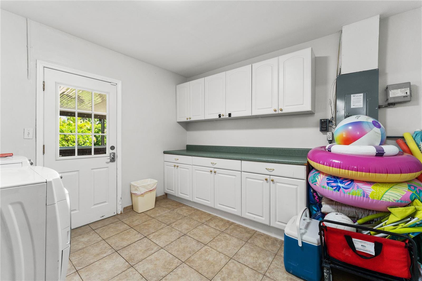 5363 FOXWOOD DR — photo 23