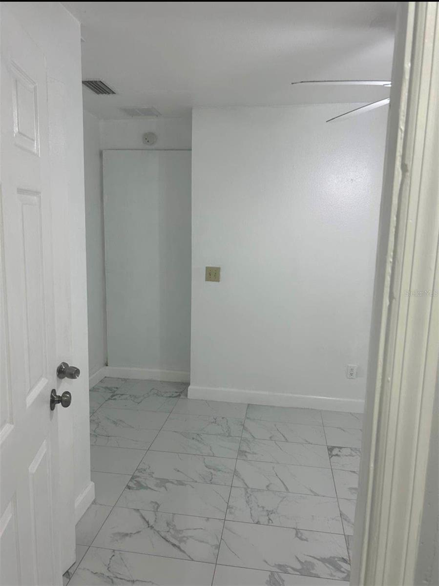 5831 HAMMON DR — photo 7