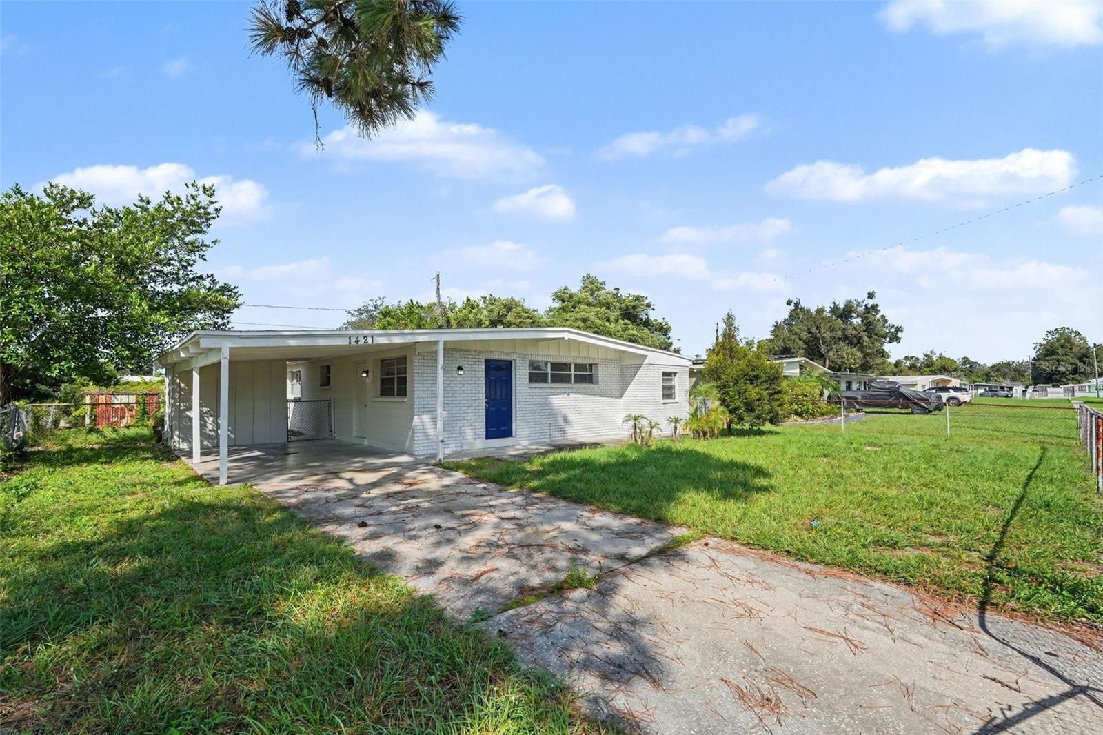 1421 LONGWOOD LOOP — photo 3