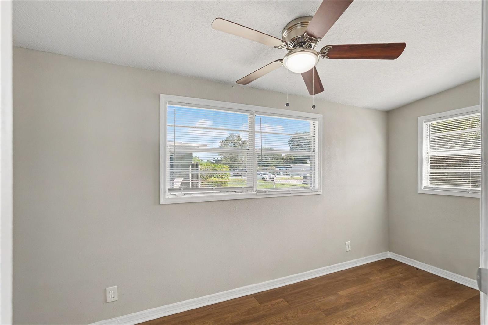 1421 LONGWOOD LOOP — photo 21