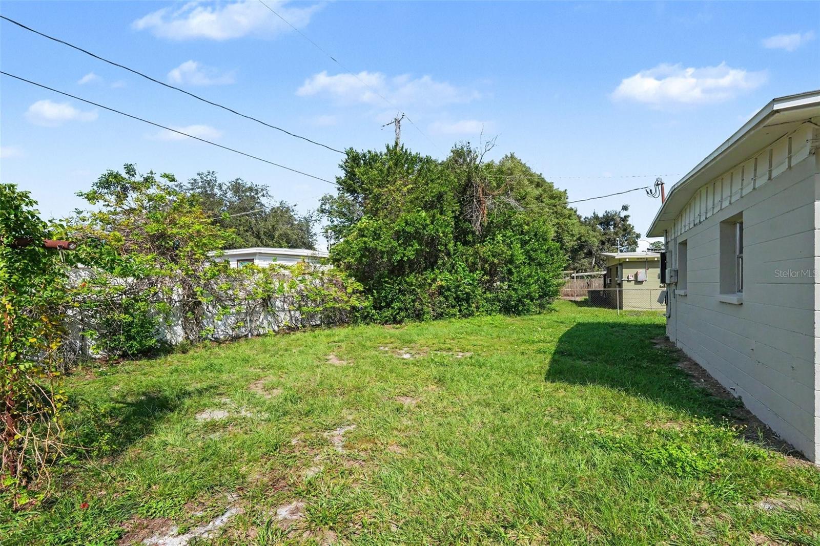 1421 LONGWOOD LOOP — photo 24