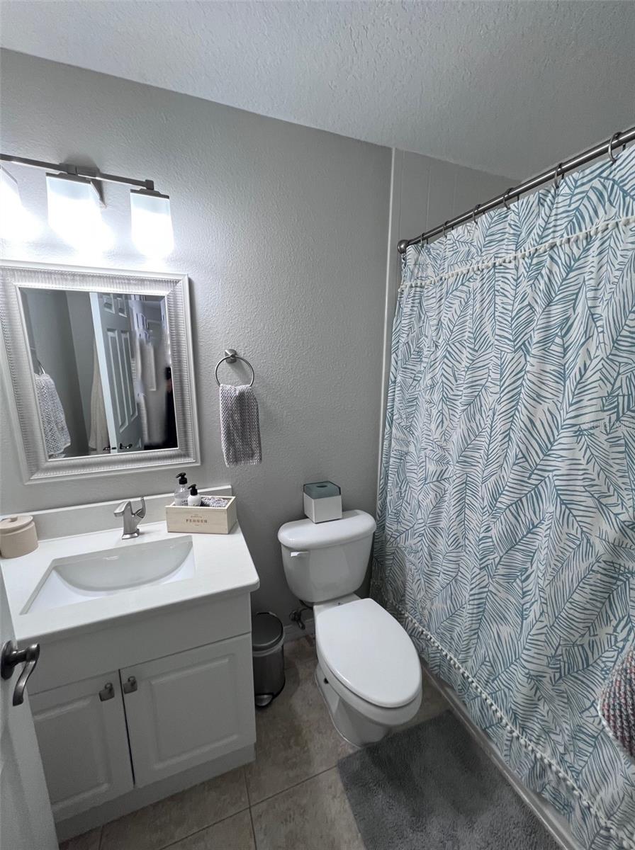 411 S MELVILLE AVE #4 — photo 36