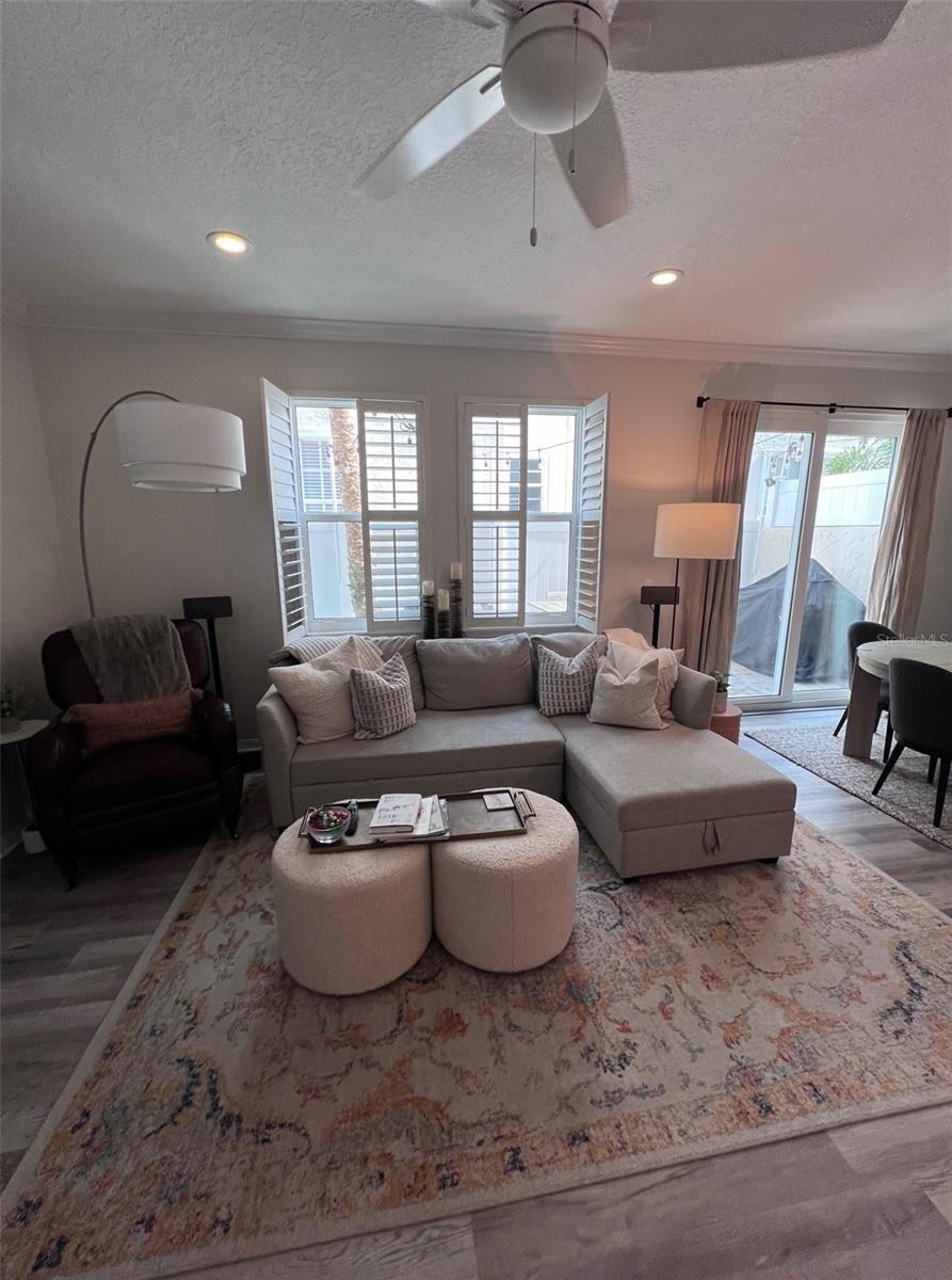 411 S MELVILLE AVE #4 — photo 9