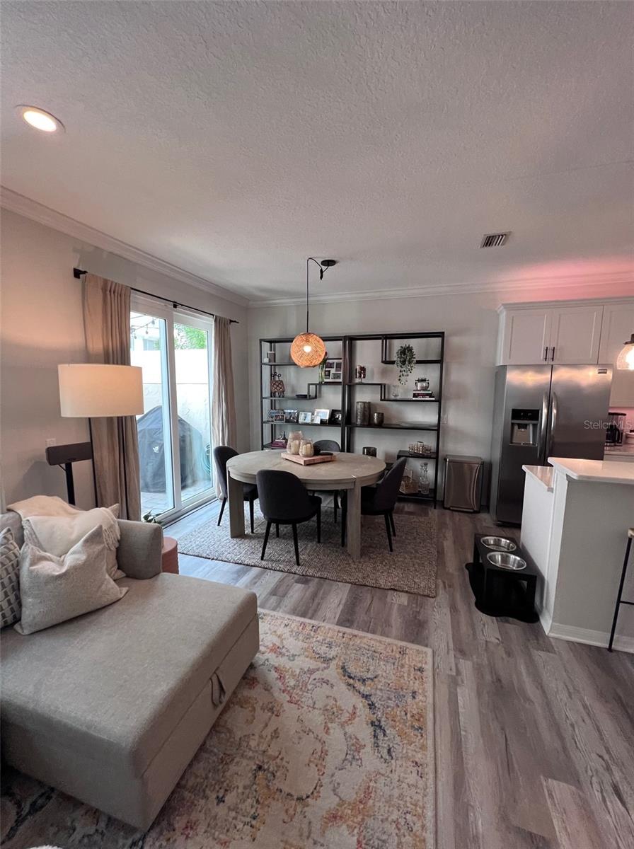411 S MELVILLE AVE #4 — photo 10