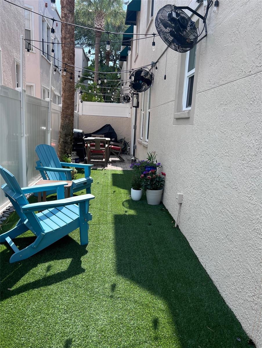 411 S MELVILLE AVE #4 — photo 22
