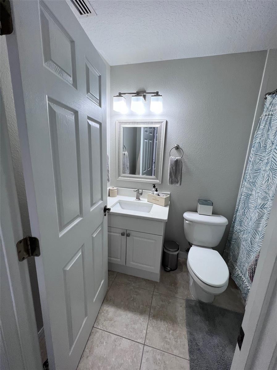 411 S MELVILLE AVE #4 — photo 37