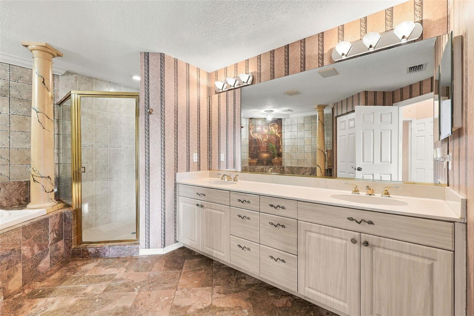 9227 CAPTIVA CIR — photo 42