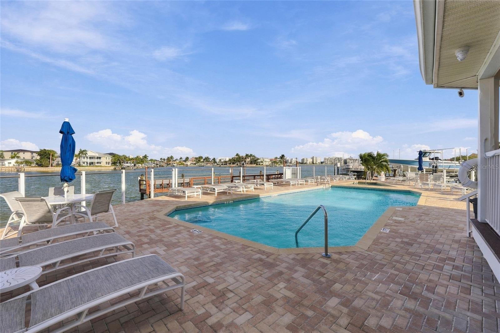 9227 CAPTIVA CIR — photo 52