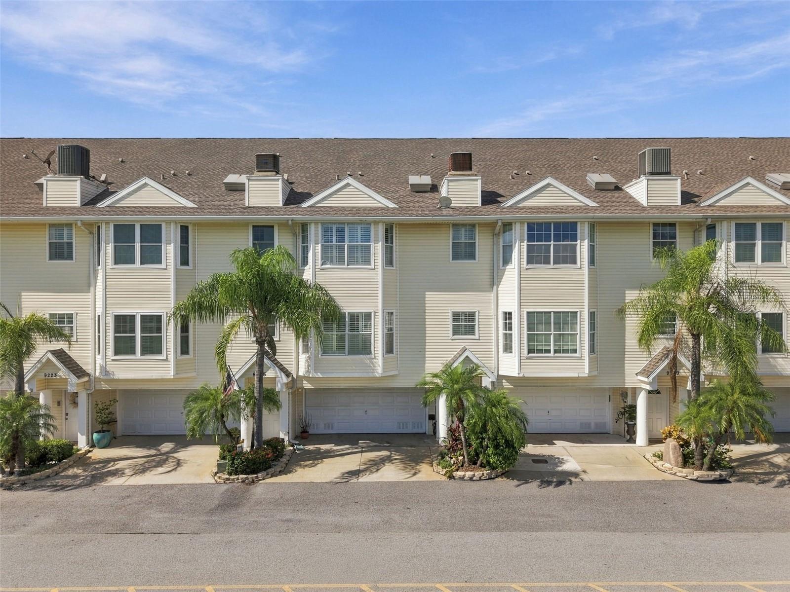9227 CAPTIVA CIR — photo 2