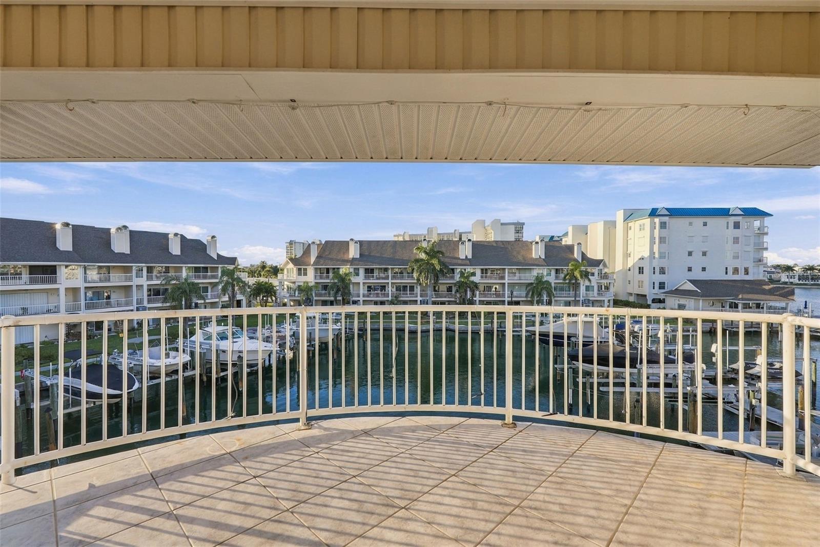 9227 CAPTIVA CIR — photo 37