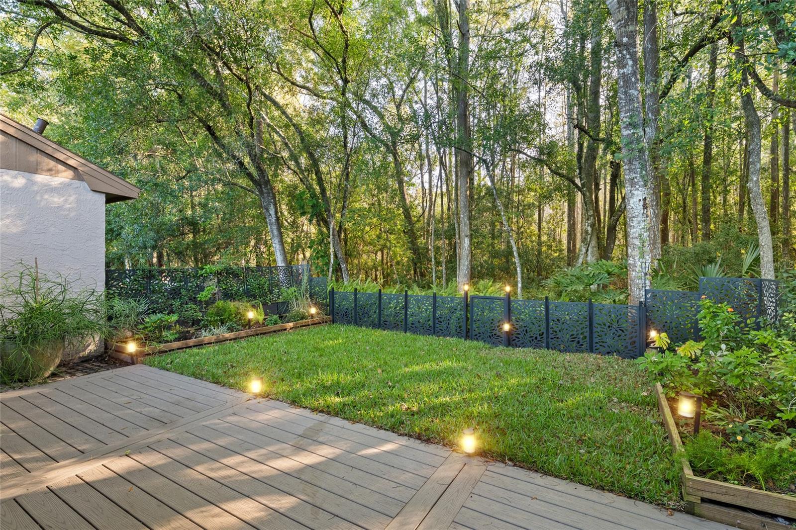 3427 HILLMOOR DR — photo 24