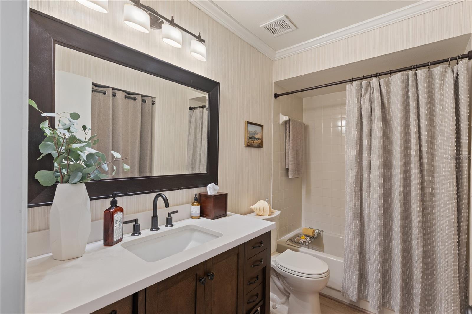 3427 HILLMOOR DR — photo 18
