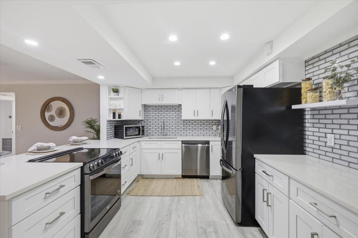 4908 38TH WAY S #401 — photo 9