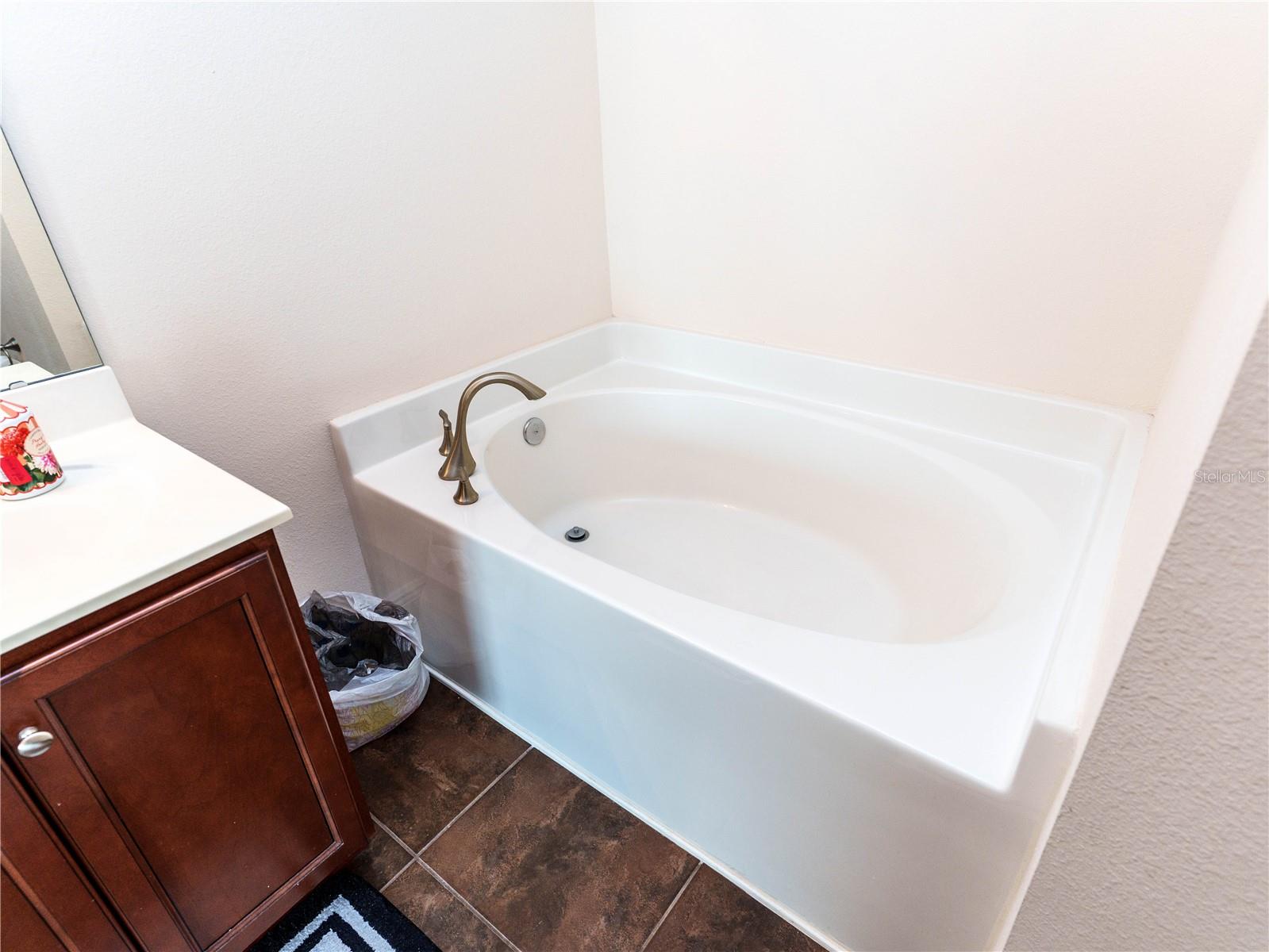 20215 NATURES SPIRIT DR — photo 25