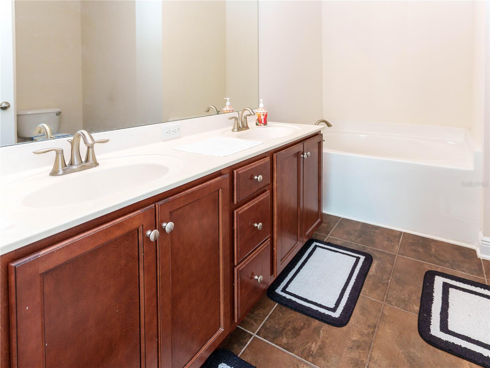 20215 NATURES SPIRIT DR — photo 24