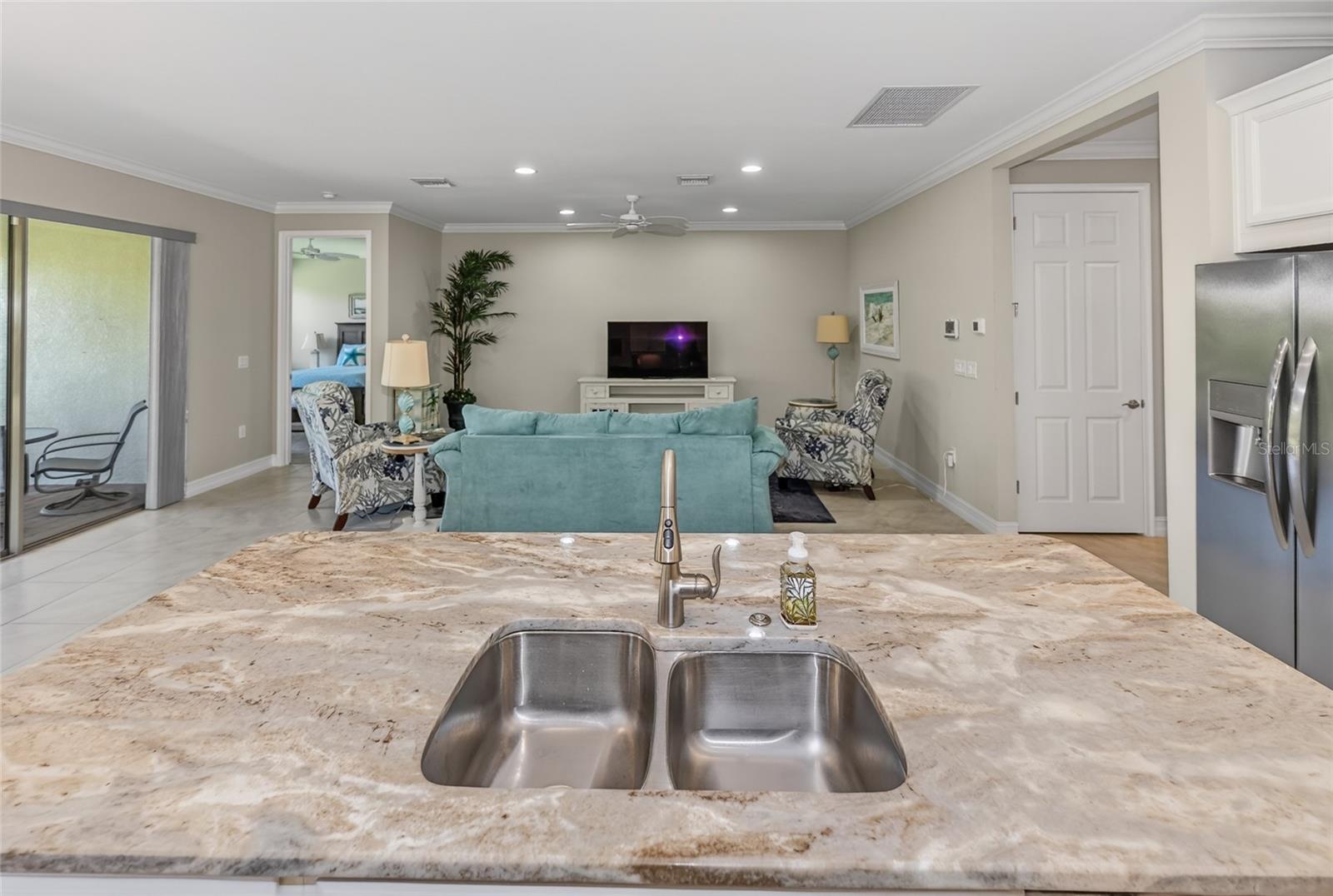 156 VENTOSA PL — photo 10