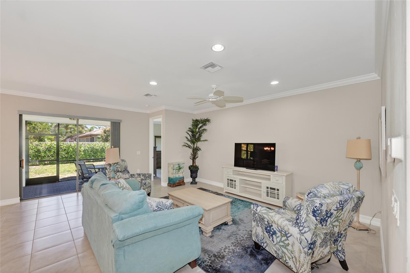 156 VENTOSA PL — photo 13