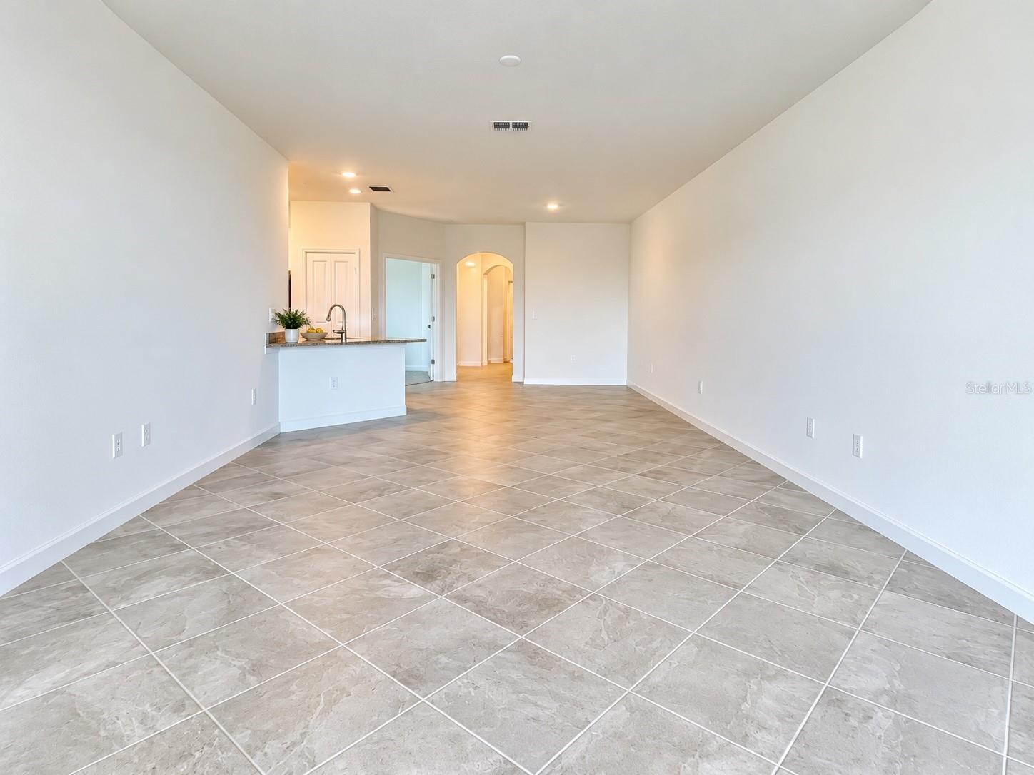 15406 SUNNY DAY DR — photo 7