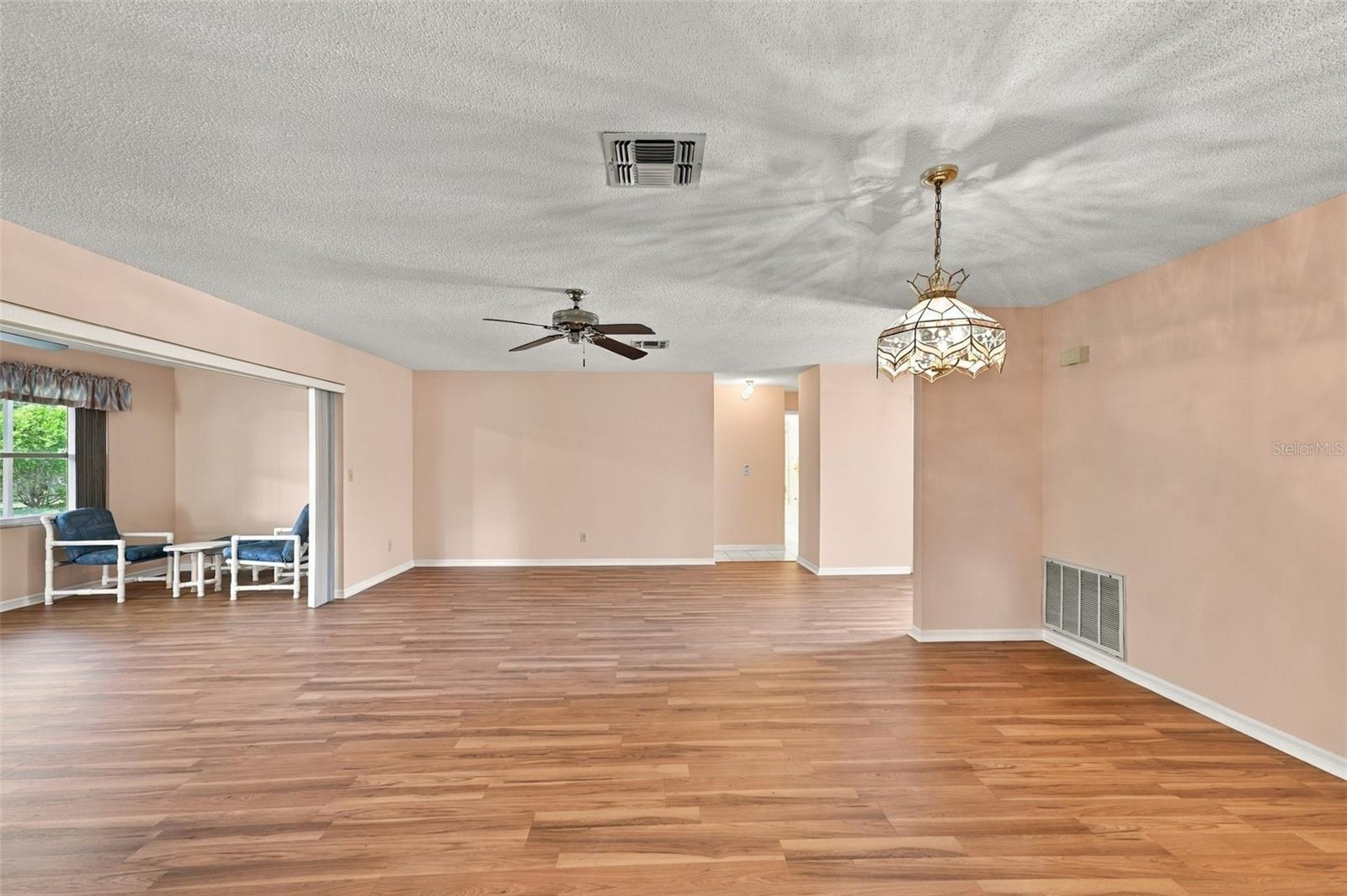 1510 LELAND DR — photo 6