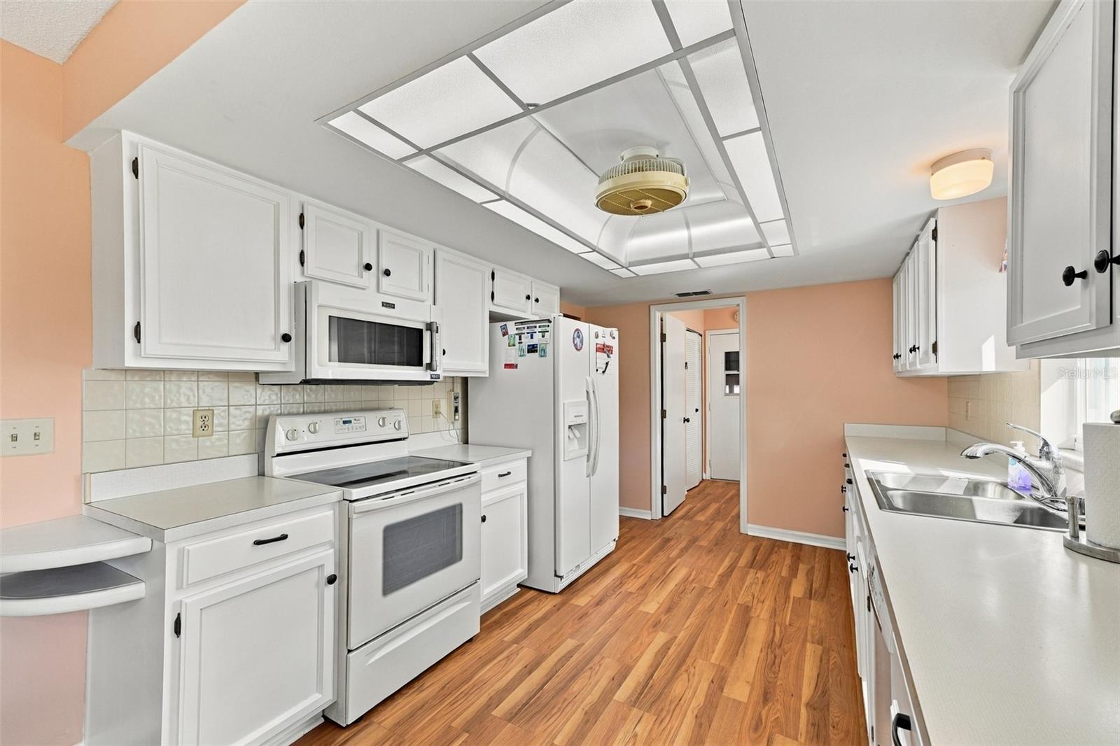 1510 LELAND DR — photo 14